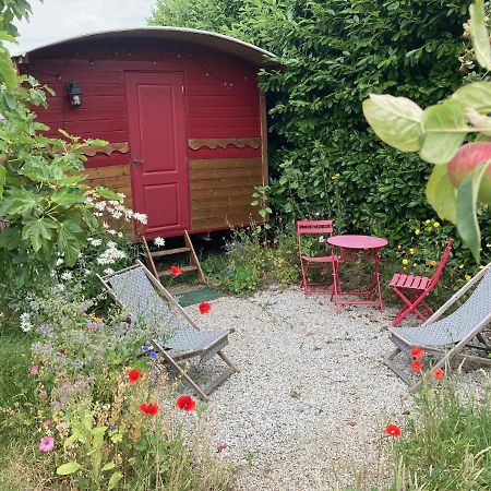 Les Chambres Du Mad Henvic Bagian luar foto