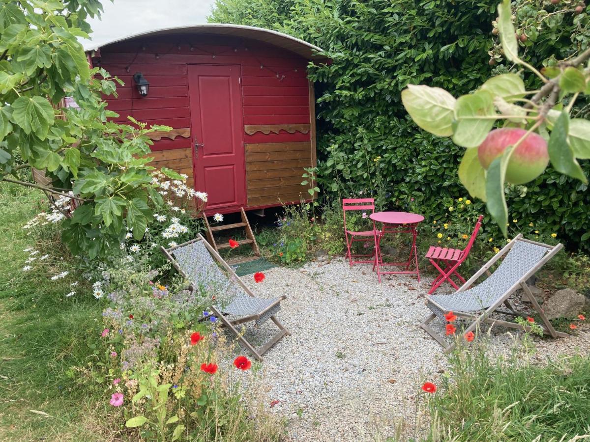 Les Chambres Du Mad Henvic Bagian luar foto
