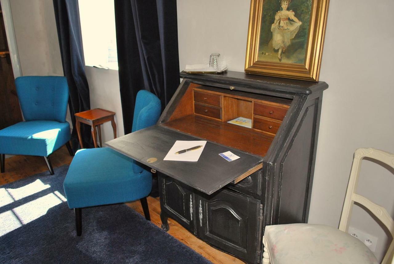 Les Chambres Du Mad Henvic Bagian luar foto